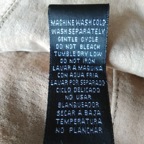 Ruched top - Picture 3 of 6